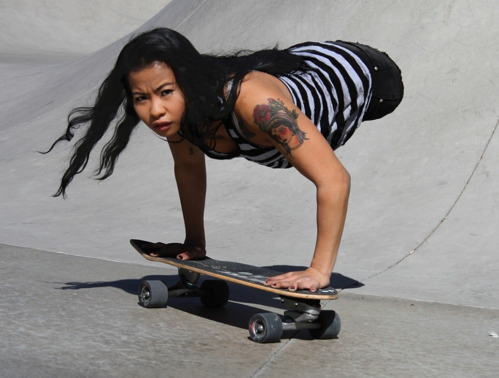 Kanya Seeser skateboard nike xgames actress model 1